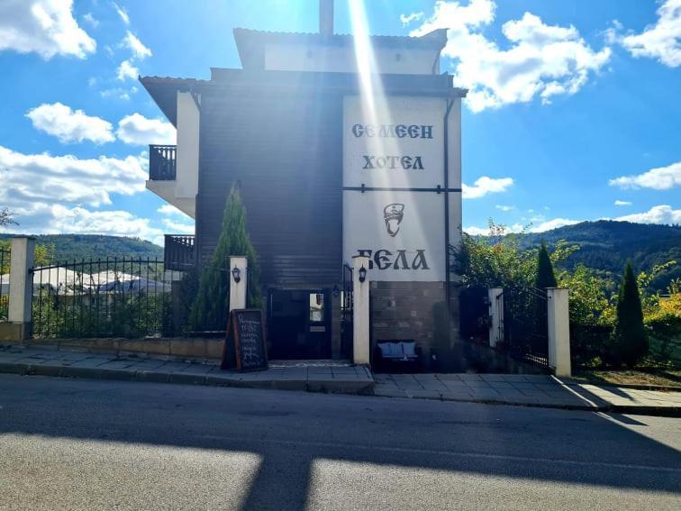 贝拉家庭酒店 特里亚夫纳 外观 照片